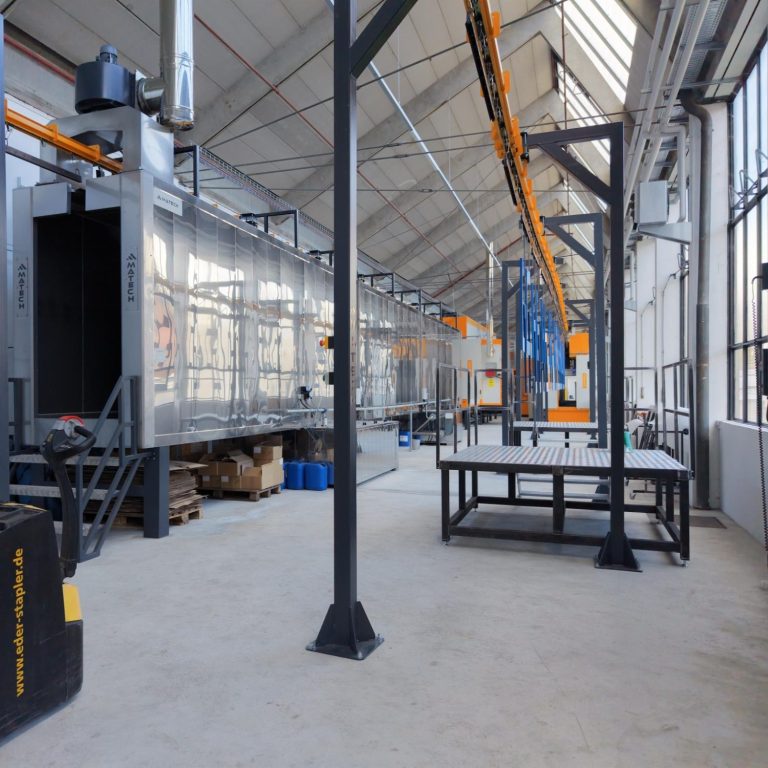 20 Meter lange Waschanlage zur Vorbehandlung von Metallteilen